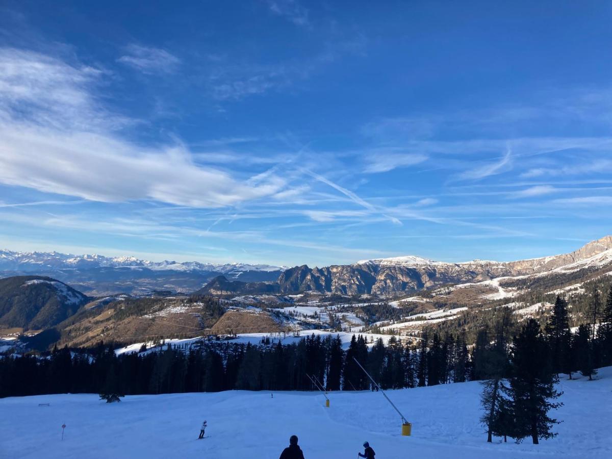 Renoviertes Apartment Mit Terrasse An Der Piste Mit Kostenlosen Wifi Carezza al Lago Esterno foto