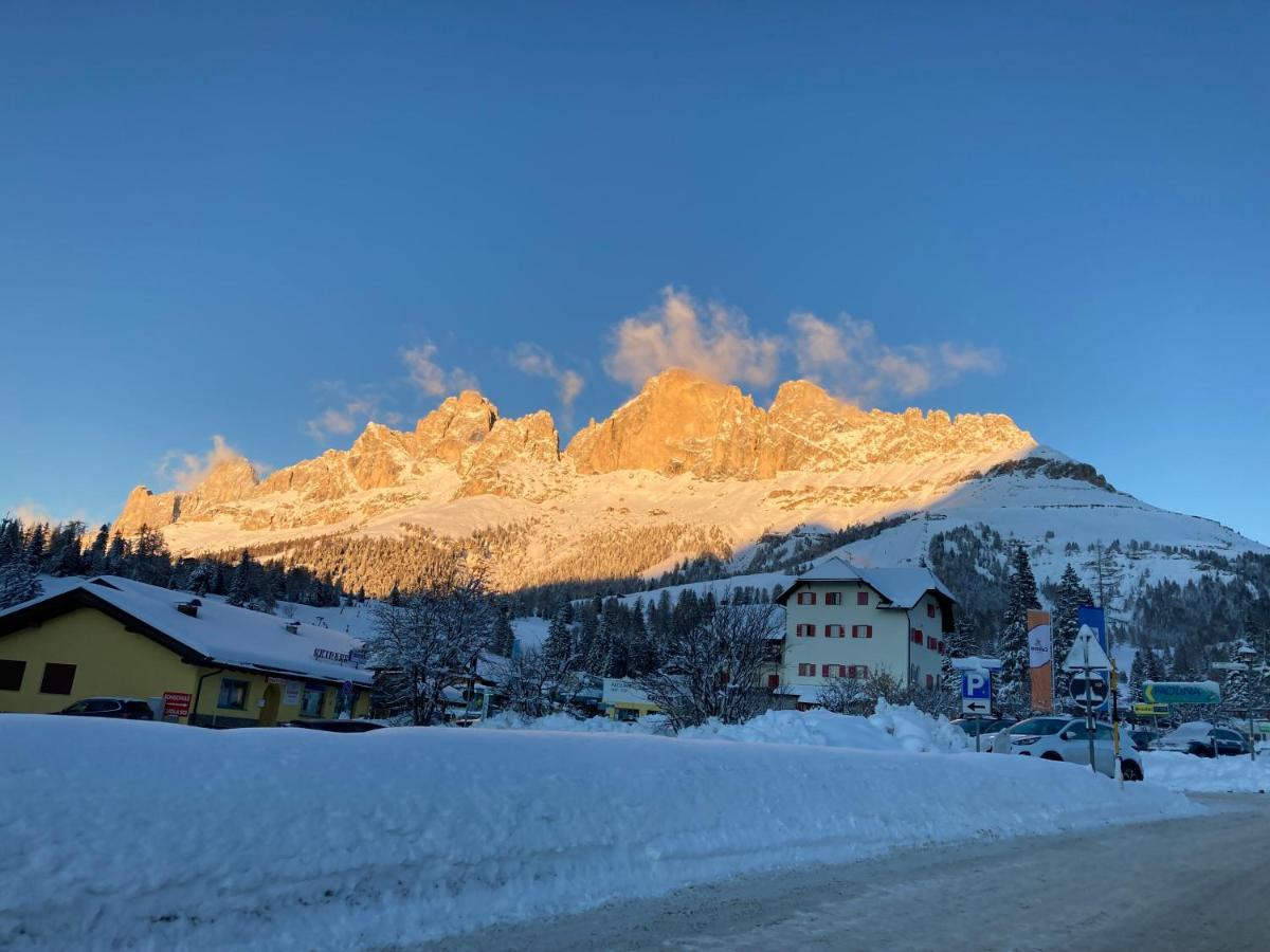 Renoviertes Apartment Mit Terrasse An Der Piste Mit Kostenlosen Wifi Carezza al Lago Esterno foto