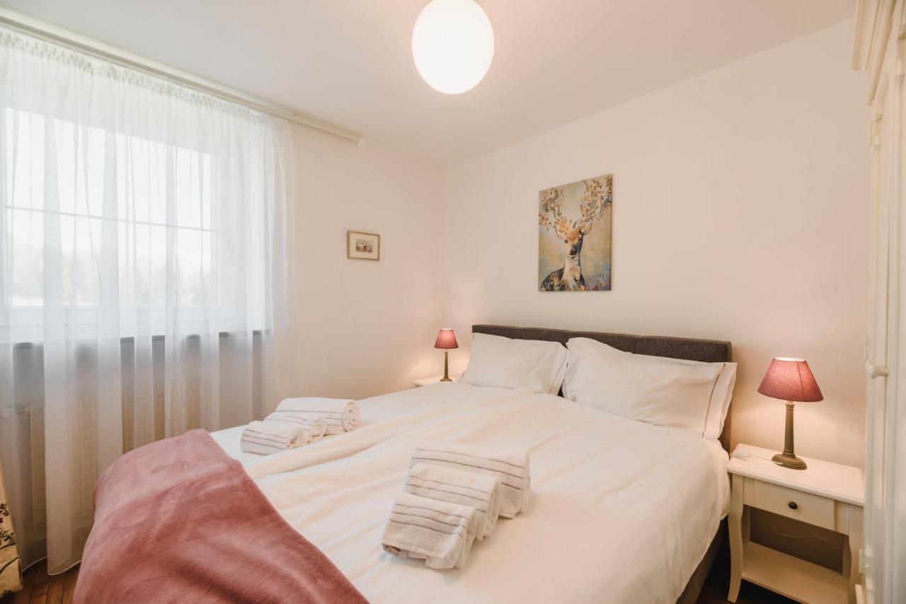Renoviertes Apartment Mit Terrasse An Der Piste Mit Kostenlosen Wifi Carezza al Lago Esterno foto